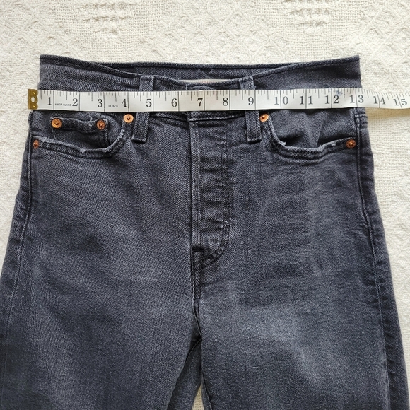 Levi's Distressed Wedgie Straight Leg Casual Everyday Coastal Denim Jean- Black - Picture 8 of 10